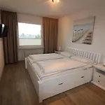Haus Norderhoog 53 *